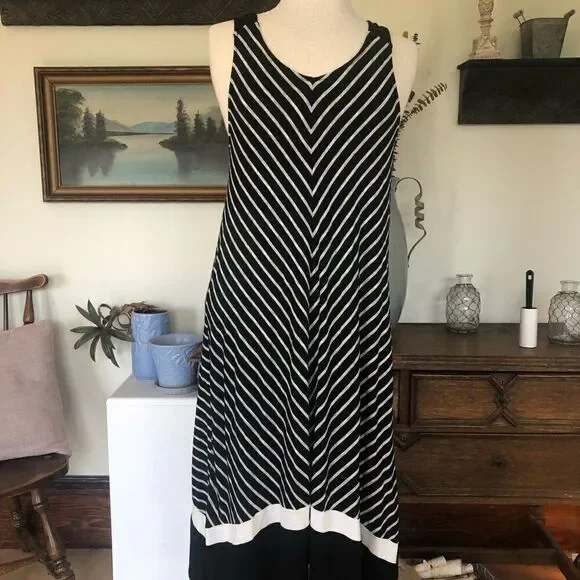 DKNY Sleeveless Striped V Neck Casual Dress Size M - Picture 1 of 7